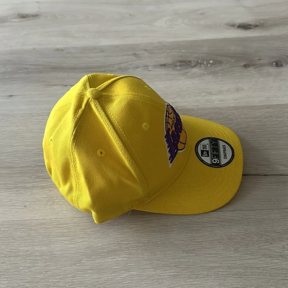 New Era Los Angeles Lakers Adjustable Hat Casual Yellow OS NWT